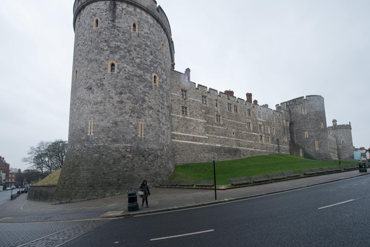 Central Windsor Apartment Facing The Castle ภายนอก รูปภาพ