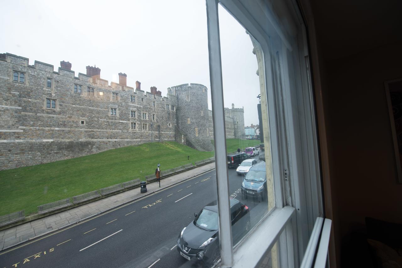 Central Windsor Apartment Facing The Castle ภายนอก รูปภาพ