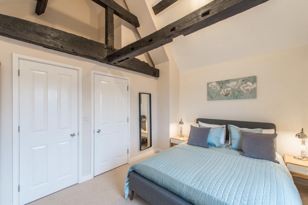 Central Windsor Apartment Facing The Castle ภายนอก รูปภาพ
